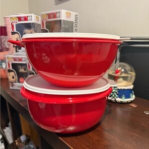 Tupperware Red Mixing Bowl Set with Lids